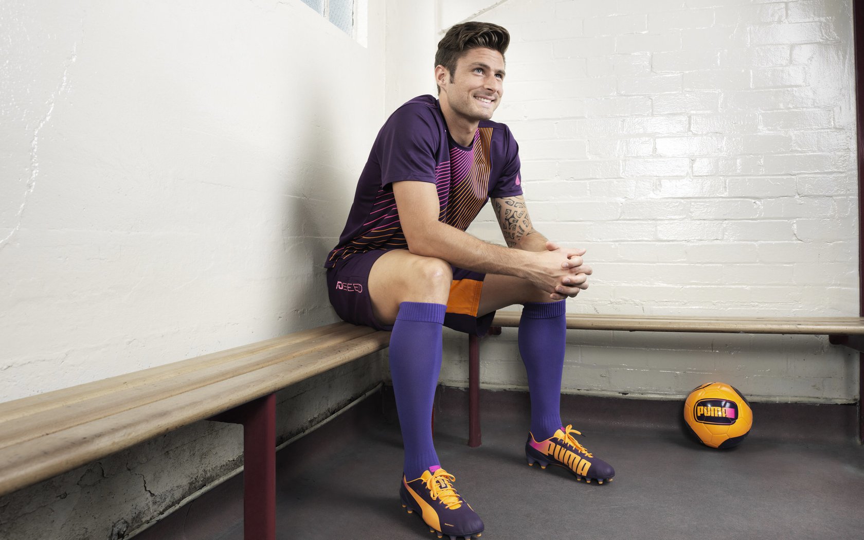 “马科斯·梅特罗:阿根廷美洲狮队的防守铁壁,未来无限可能”