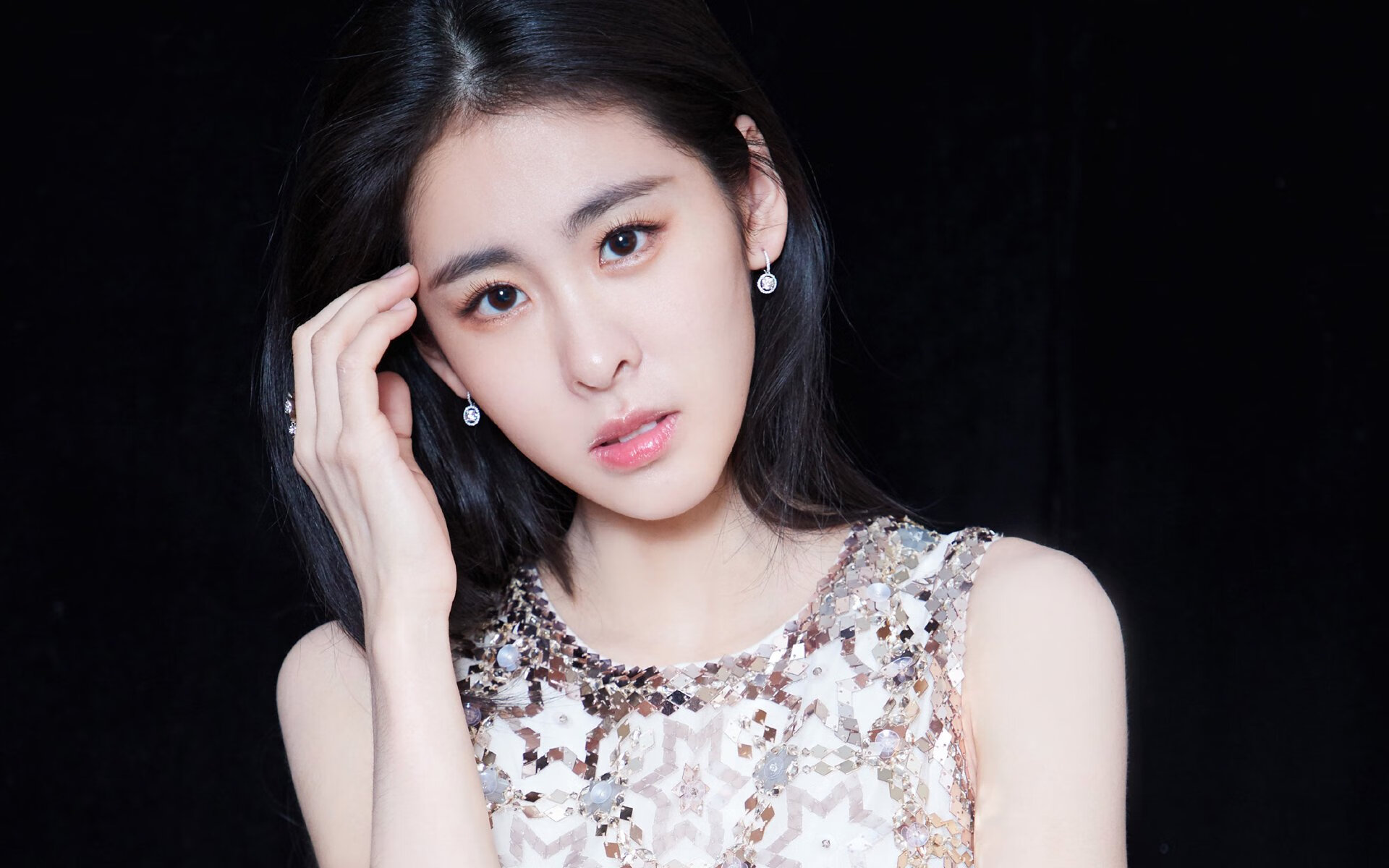 米兰登录入口-中超联赛国家队逆袭 球迷激情再被点燃，中超足球赛国足