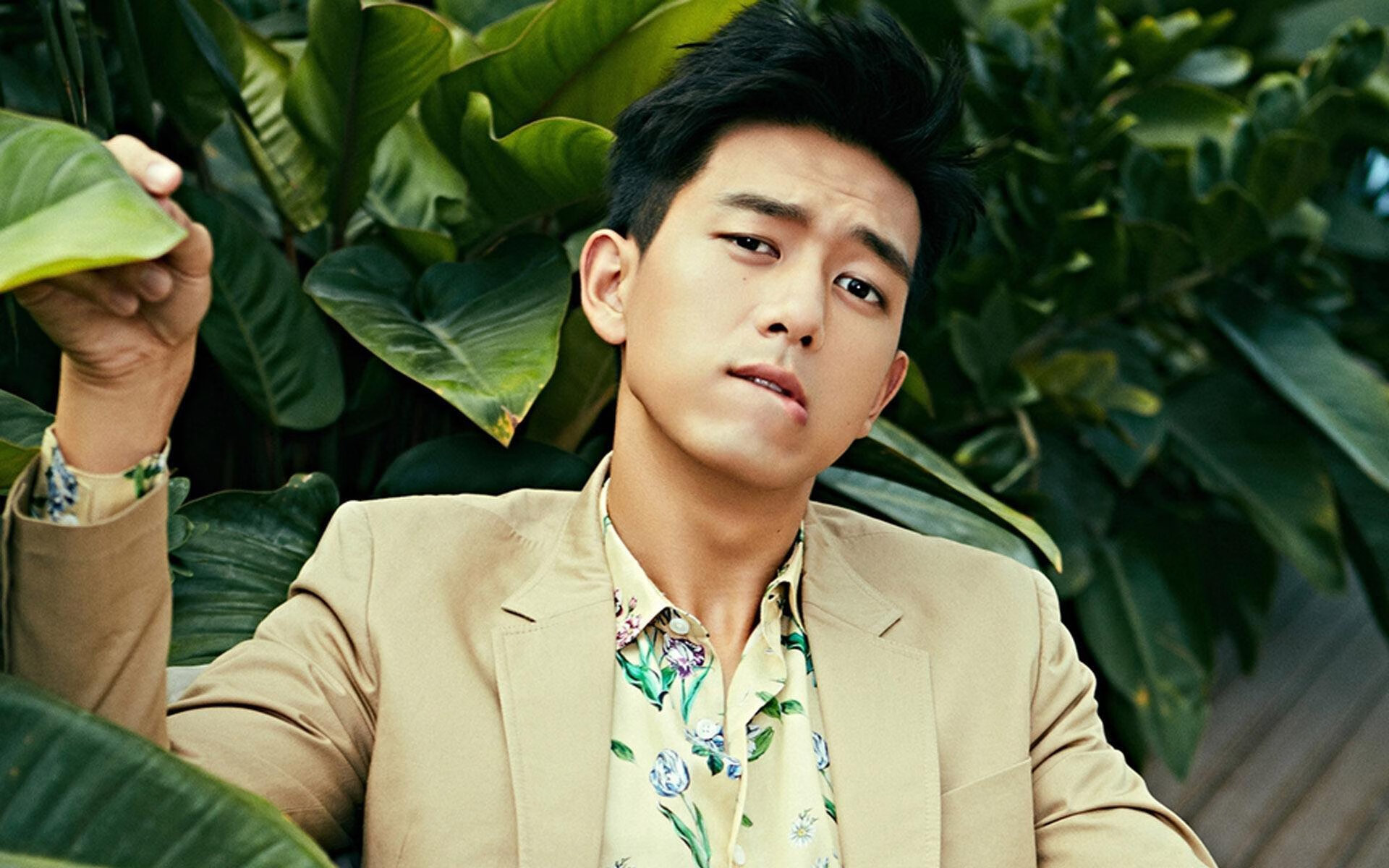 米兰体育-国际热身赛国家队逆袭 球员表现焕然一新，国家队热身赛直播