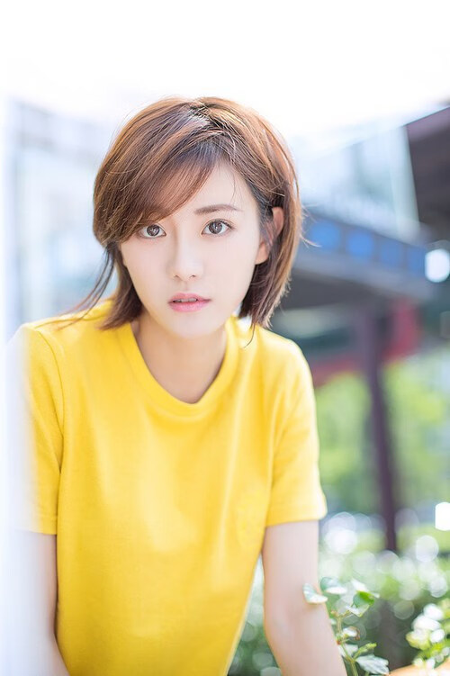 米兰体育官网-攀岩运动吸引更多青少年参与,攀岩这项运动对我们有什么好处