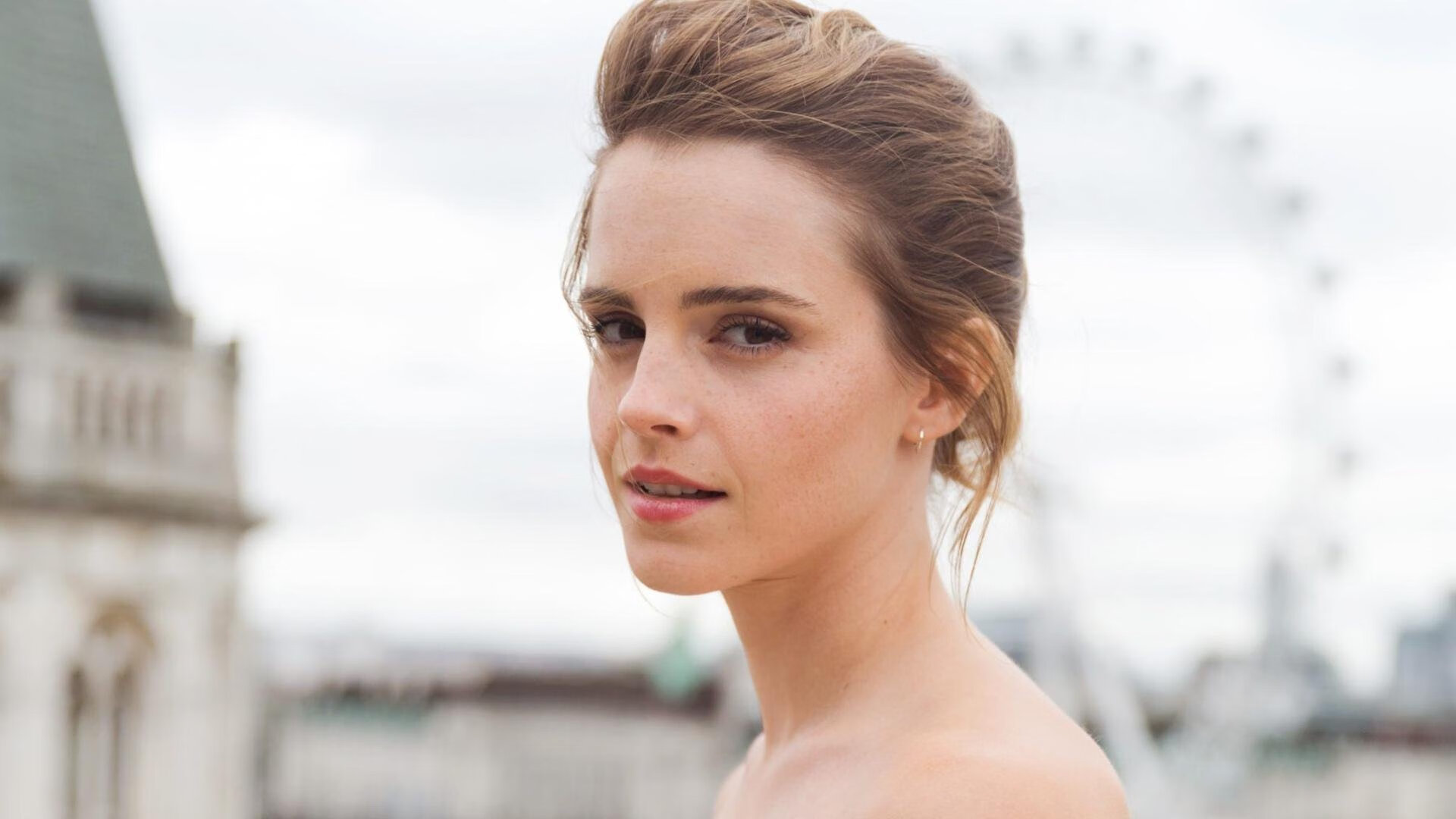 米兰体育-张伟丽跨界代言运动品牌拓展影响力,张伟丽代言品牌有哪些